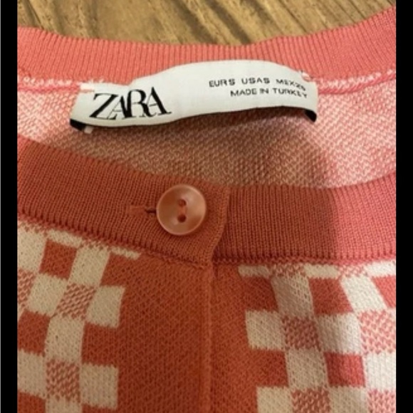 Zara Coral and Cream Checkered Cropped Cardigan - Picture 2 of 2